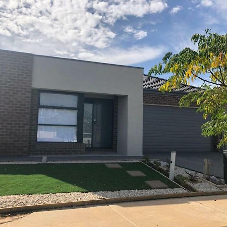 Apple House Tarneit North Διαμέρισμα Εξωτερικό φωτογραφία